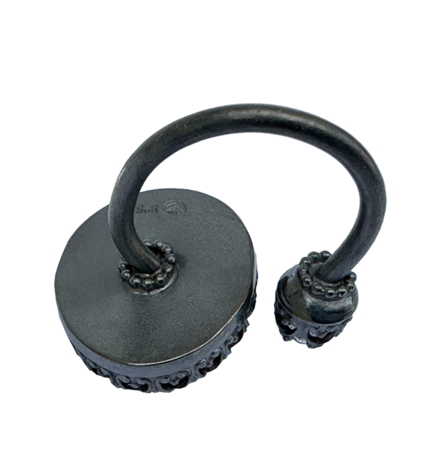 Porzellanring Ornament mit Labradorit – Bild 3
